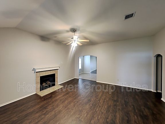 3rd image of 4249 S 205th East Ave
