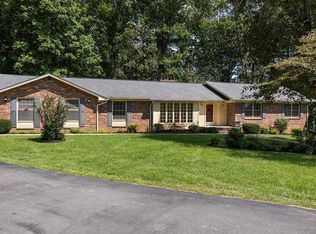 243 Dartmouth Dr, Bristol, TN 37620
