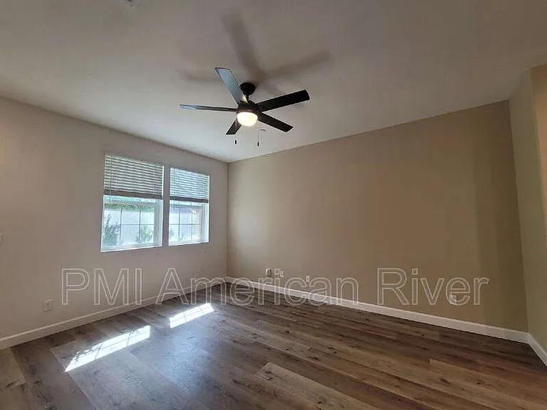 3805 Amelia Rose Way — Photo 11