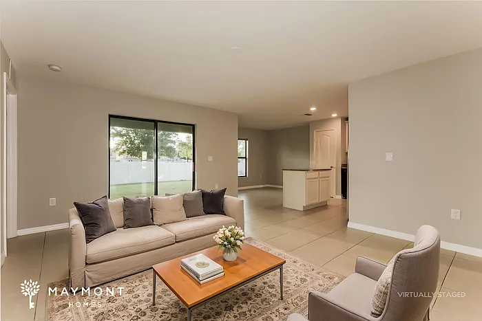 1113 Brenton Leaf Dr — Photo 5