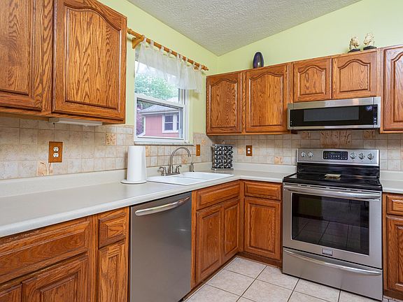 5th image of 3928 Orange Blossom Ln