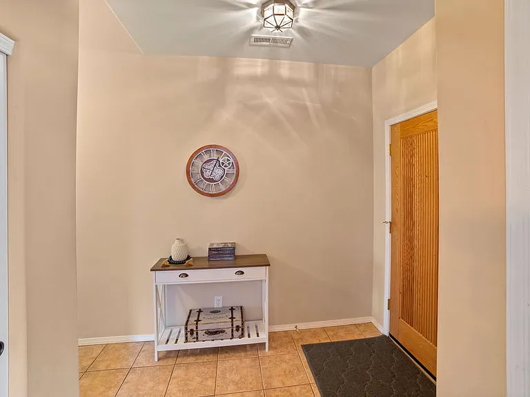 603 Brookline Loop — Photo 3