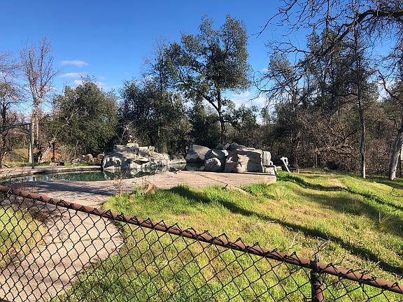 4th image of 10049 Tilton Mine Rd