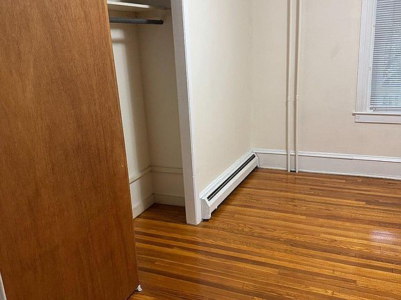 3rd image of 442 Walnut St APT 1