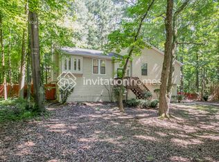 815 Emerald Dr, Powder Springs, GA 30127