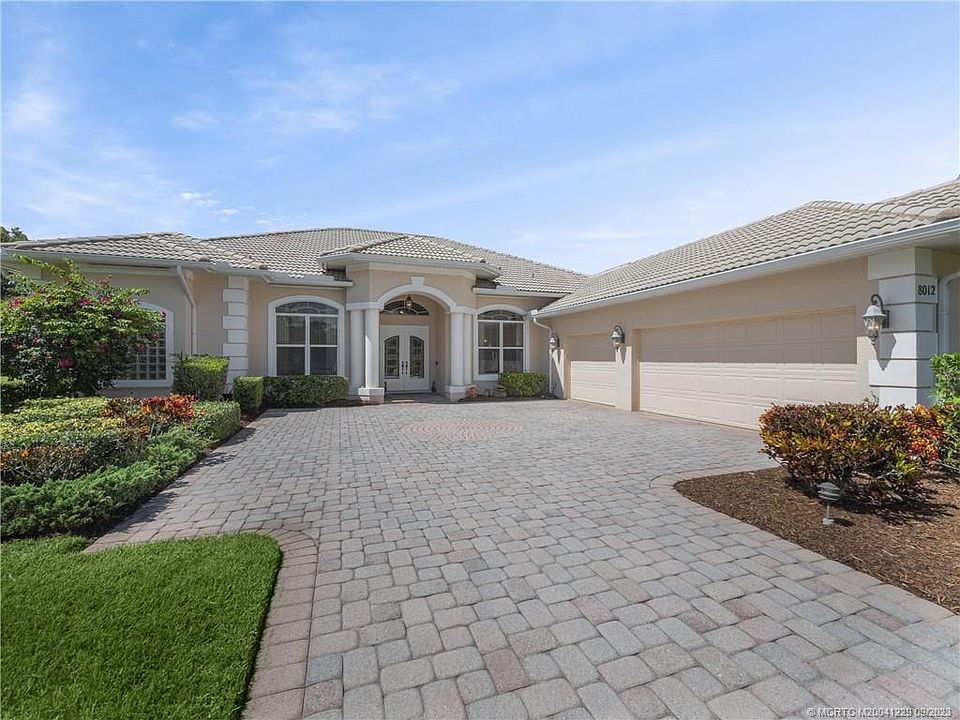 1st image of 8012 Plantation Lakes Dr