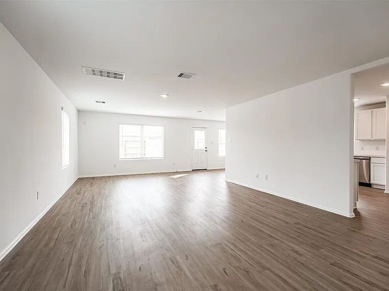 9123 Estes Lakes Dr — Photo 5