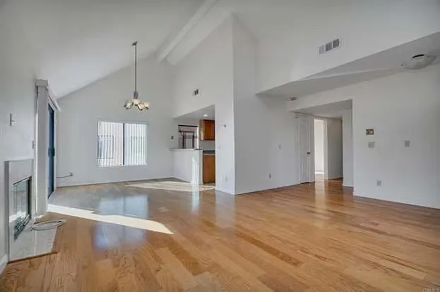 4639 Executive Dr #68 — Photo 2