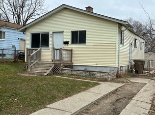 390 Cameron Ave, Pontiac, MI 48342