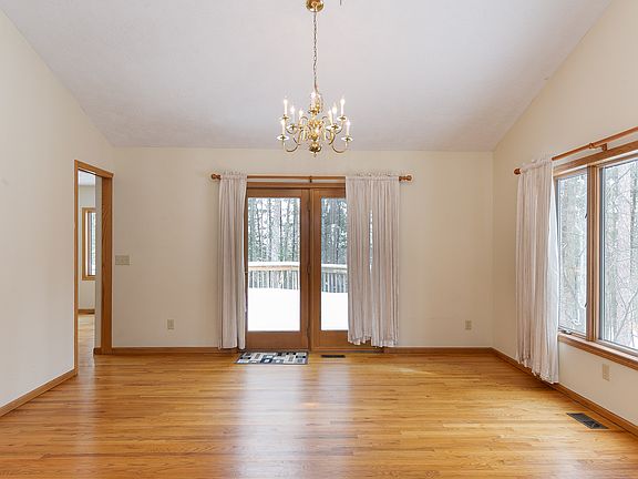 3rd image of 2882 Cedarwood Ln