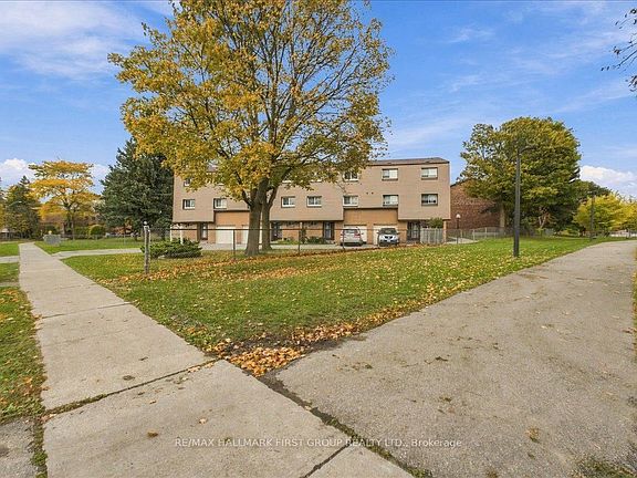 2nd image of 1415 Fieldlight Blvd #4
