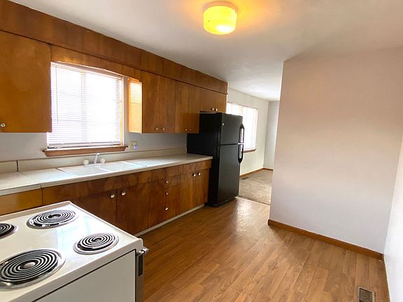 4th image of 312 Buena Vista Ave APT 8