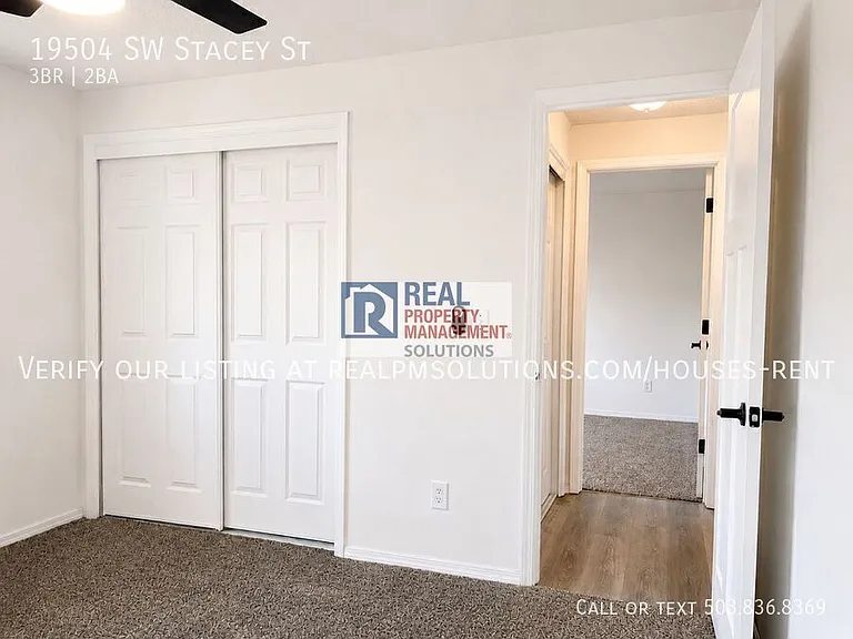 19504 SW Stacey St — Photo 43