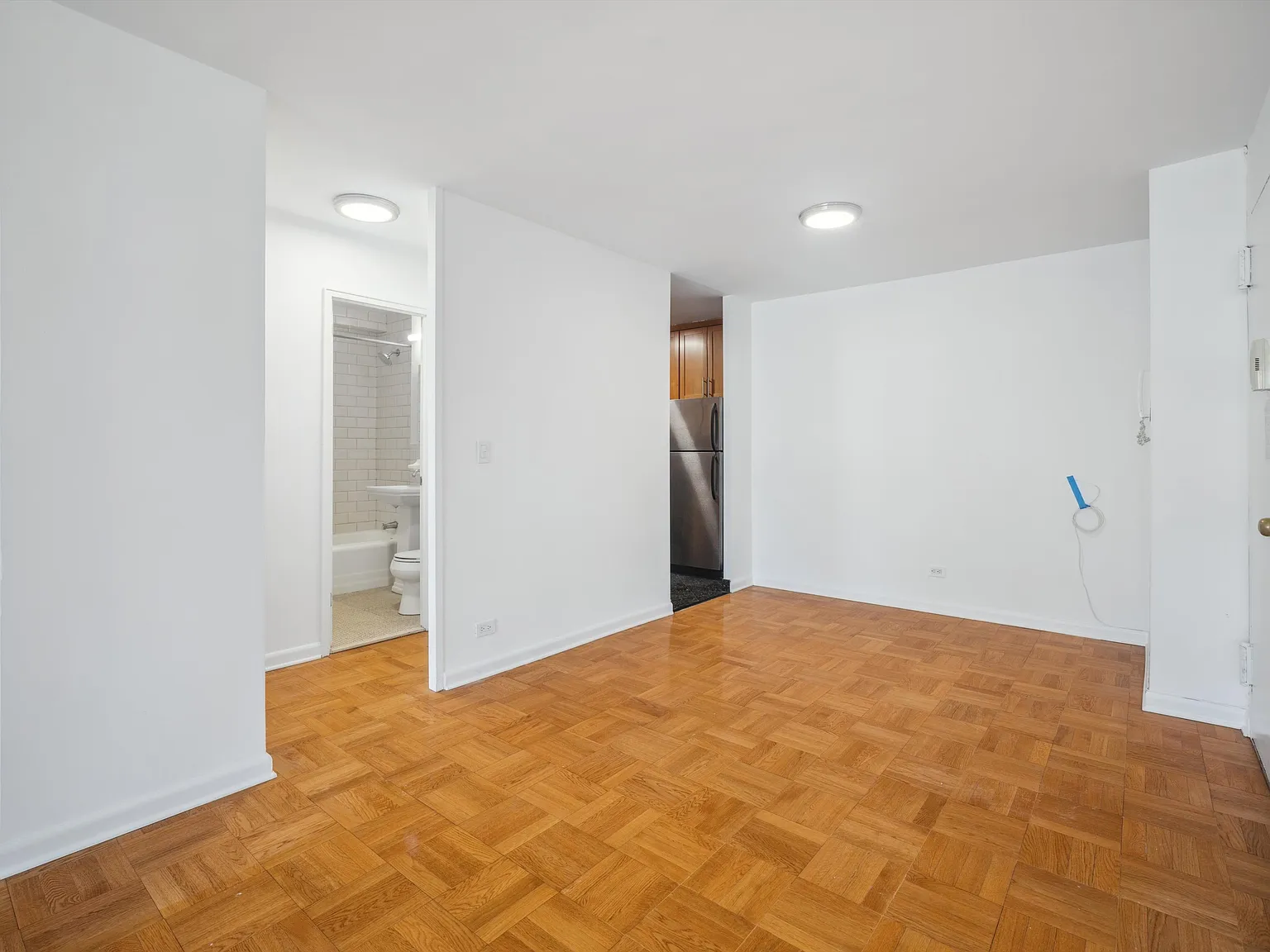 320 East 23rd Street — Photo 4