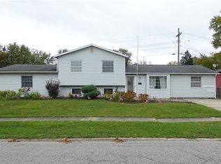 17 Pamela Dr, Depew, NY 14043