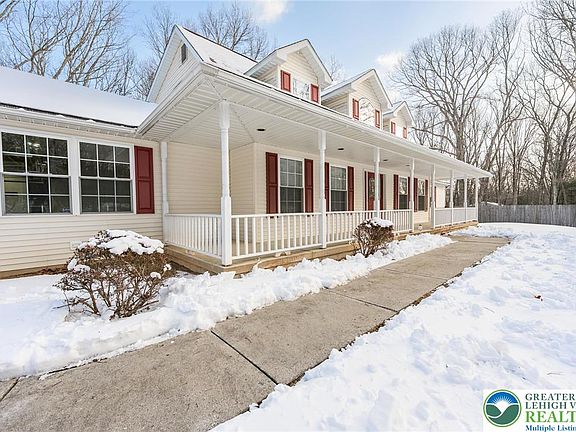 3rd image of 118 Sterner Run Rd