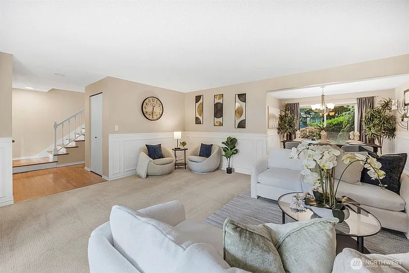 4 bed, 2.5 bath, 1943 sqft, $3,725 — Photo 3