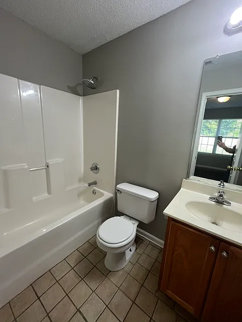 3 bed, 1192 sqft, $1,650 — Photo 4