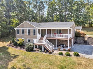 1208 Flaming Arrow Rd, Blue Ridge, VA 24064
