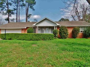 1008 Edgewood Dr, Jacksonville, TX 75766
