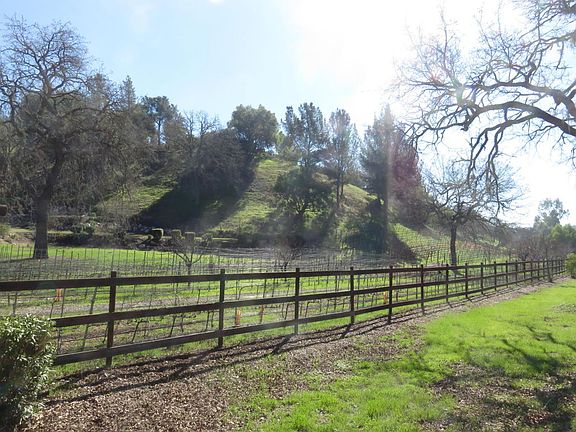 5th image of 3398 Calzada Ave