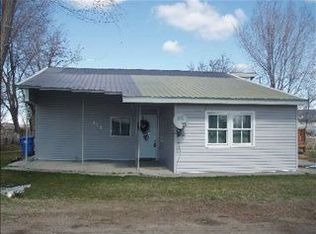 418 6th Ave E, Wendell, ID 83355