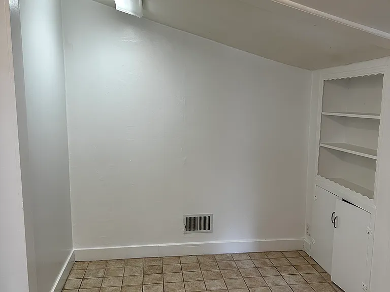 2215A Clement St #2215A — Photo 5