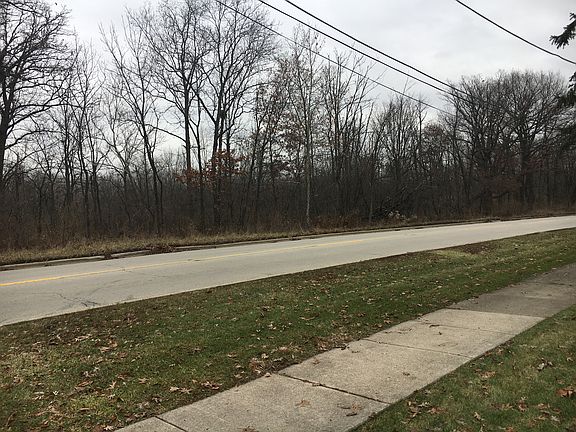 2nd image of 10275 143rd St