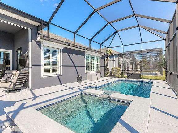 3rd image of 3016 King Palm Dr