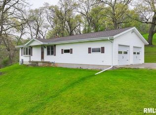 11809 Loron Rd, Morrison, IL 61270