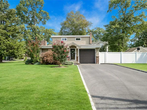 57 Matinecock Avenue, East Islip, NY 11730