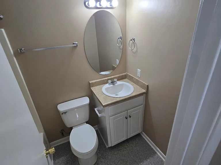 52 Caprice Ct — Photo 5