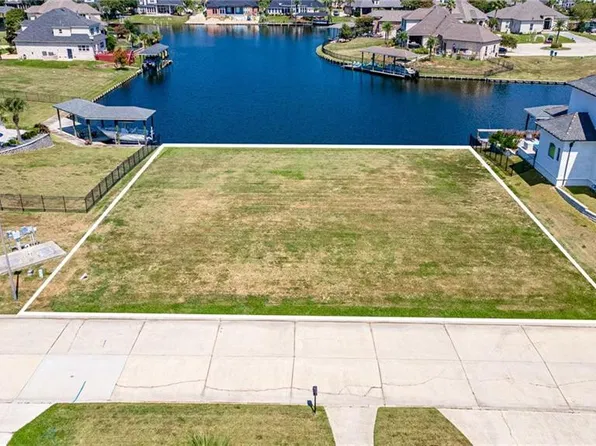 445 San Cristobal Ct, Slidell, LA 70458