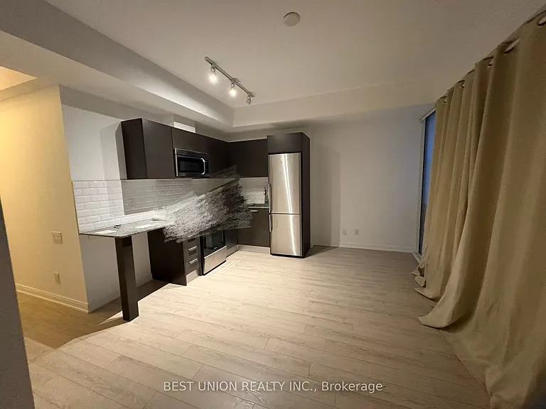 42 Charles St E #2106 — Photo 2