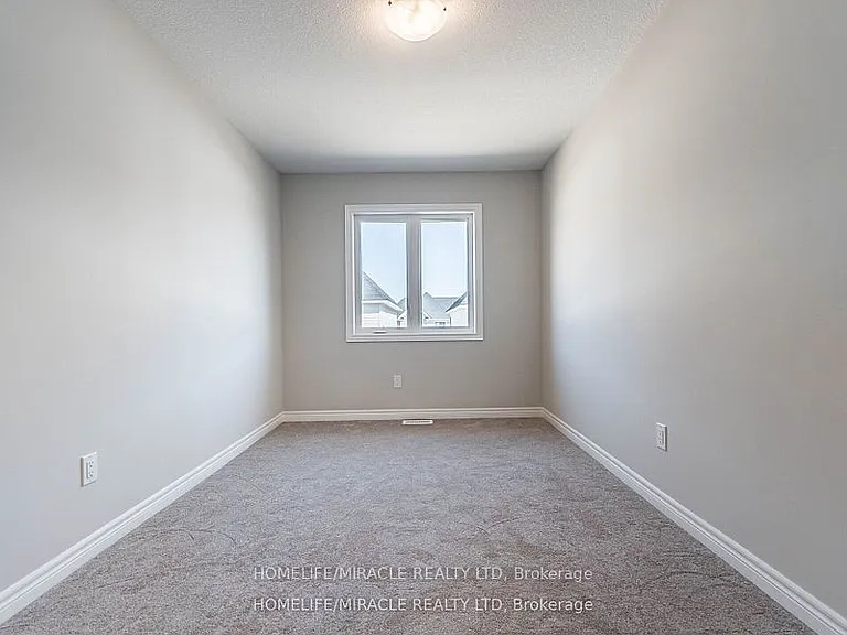 140 Aquasanta Cres — Photo 27