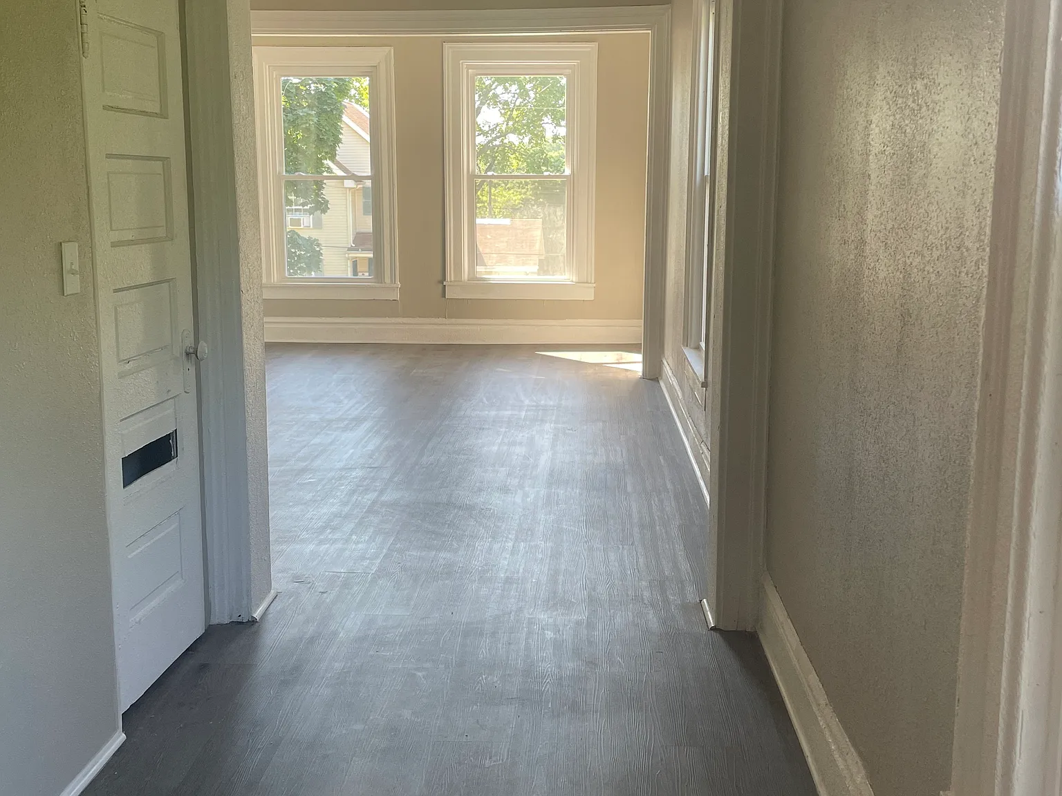 Studio, $825 — Photo 4