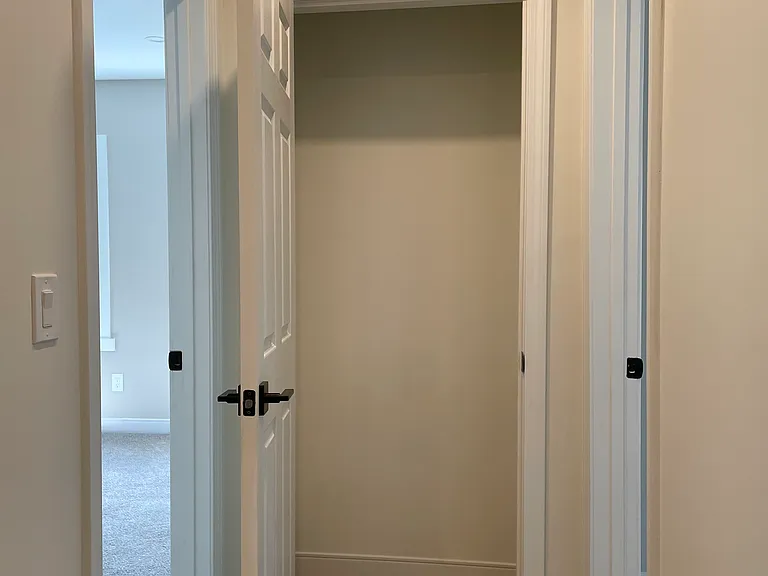 456 N State St #1 — Photo 11