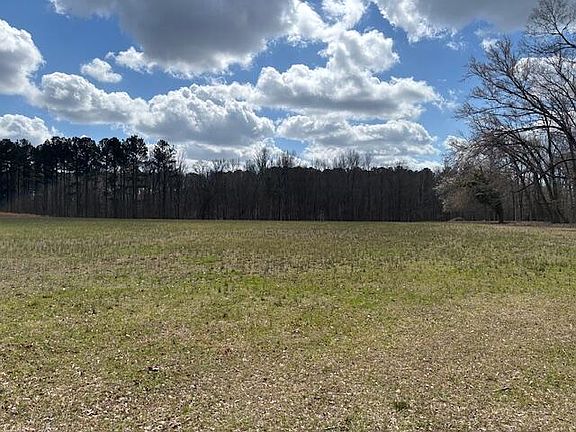 3rd image of 1684 NE Stagecoach Road