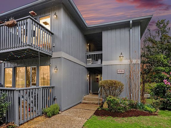 2nd image of 21 Vaughns Gap Rd APT 20