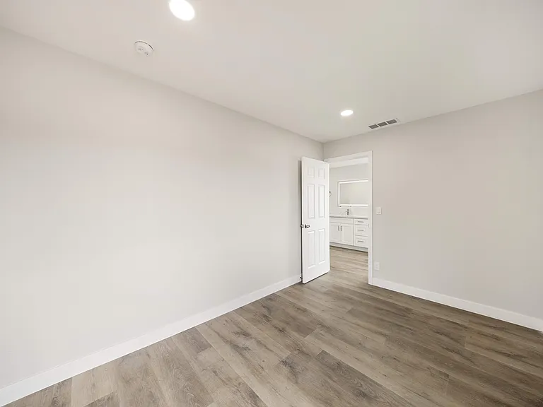 350 E Juanita Ave — Photo 14