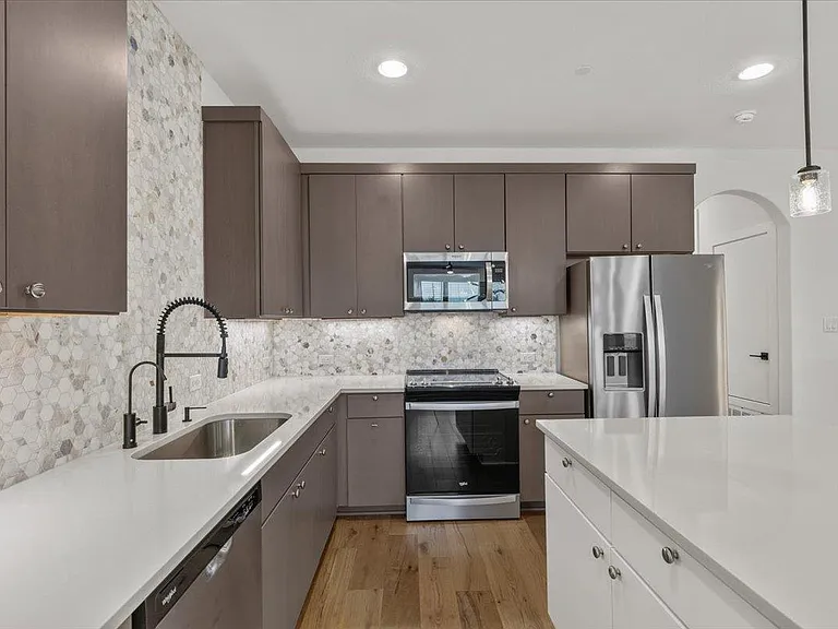 315 Holton Dr #201 — Photo 20