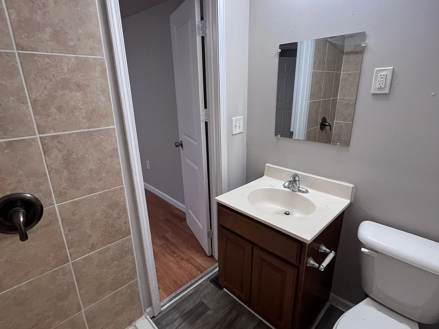 2 bed, 676 sqft, $1,350 — Photo 2