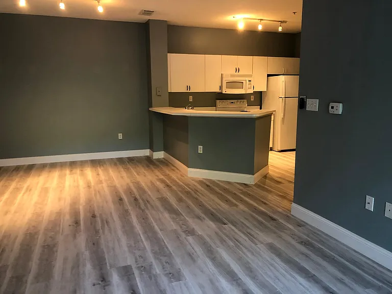 610 Fairway Dr — Photo 12