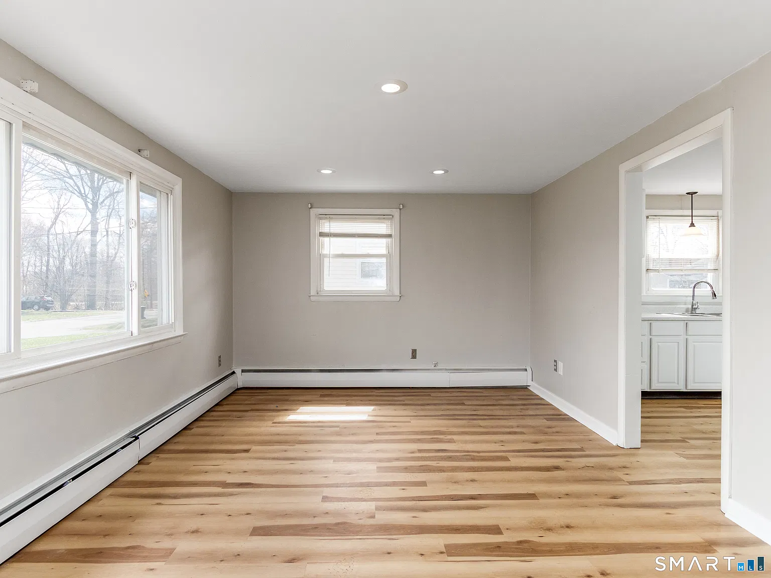 3 bed, 2.0 bath, 1846 sqft, $2,800 — Photo 4