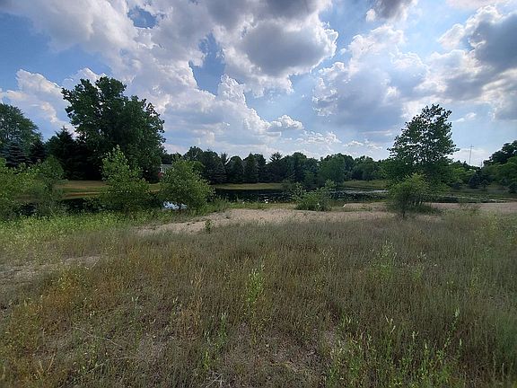 4th image of 2867 Trillium Creek Way