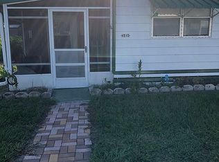 4945 Rollins St, Zephyrhills, FL 33542