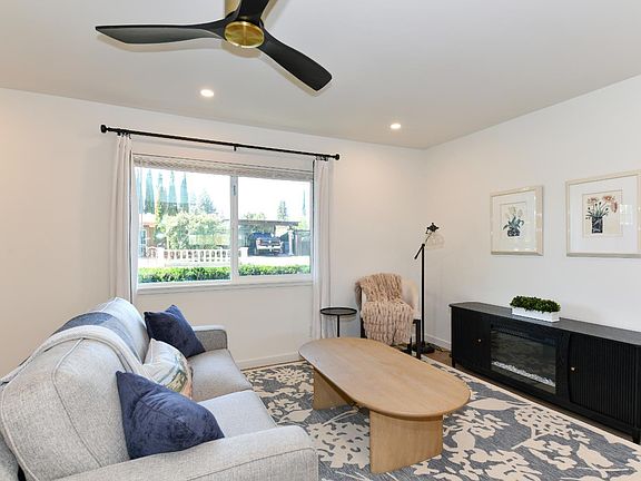 5th image of 1600 Carol Drive