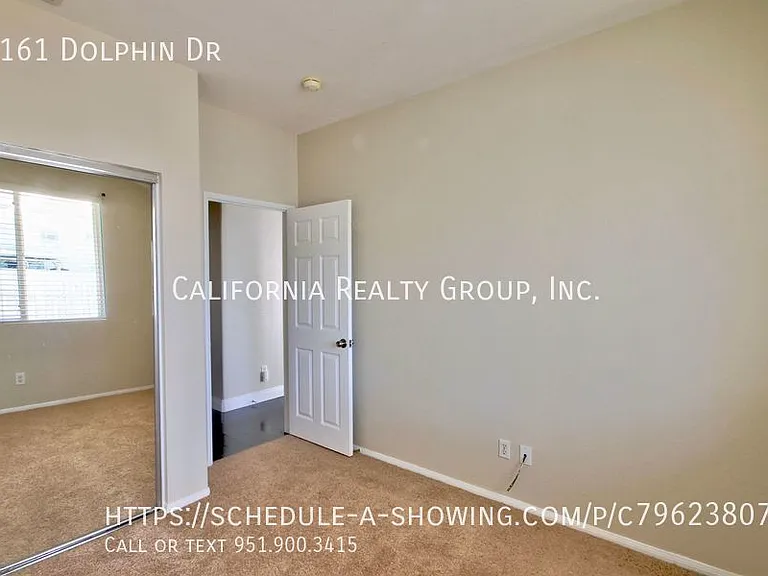 1161 Dolphin Dr — Photo 12
