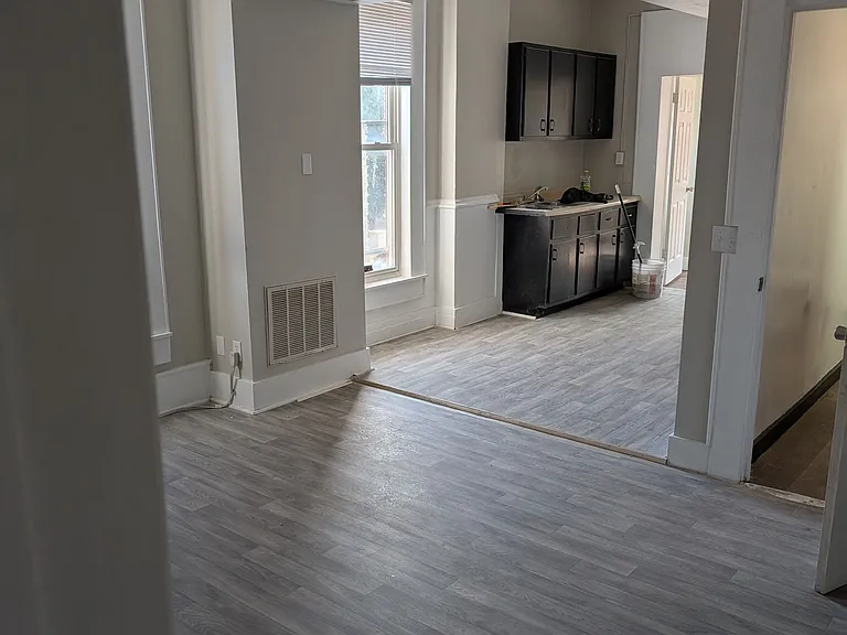 1605 White St #3 — Photo 8