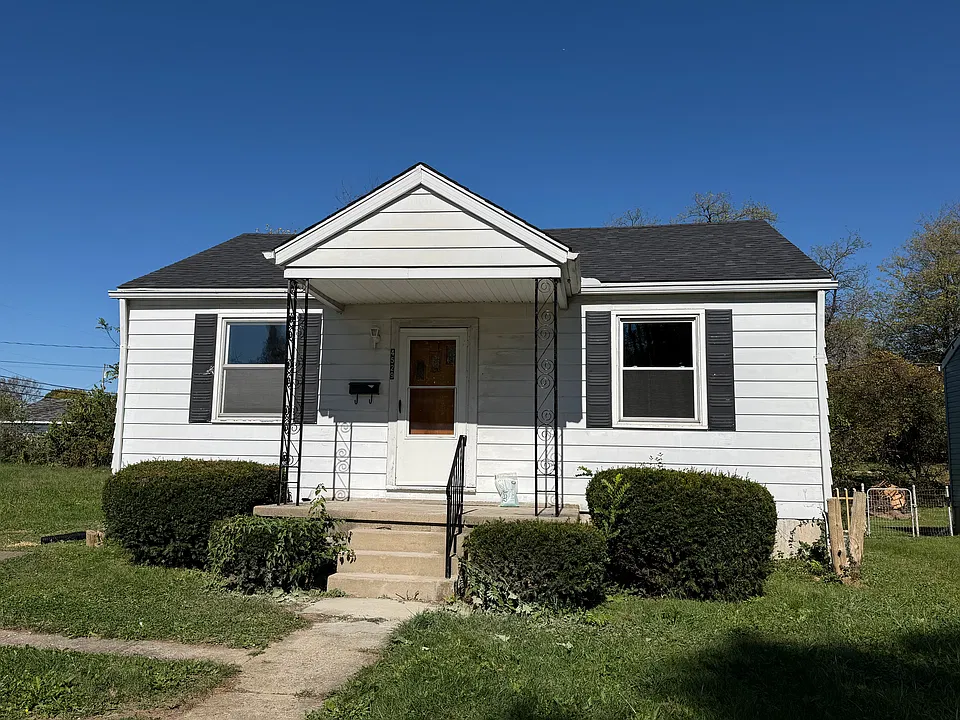 4529 Genesee Ave